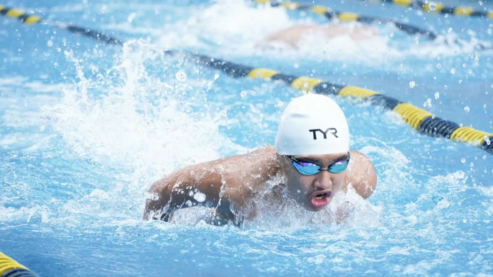 Expert Tips on How To Swim Faster